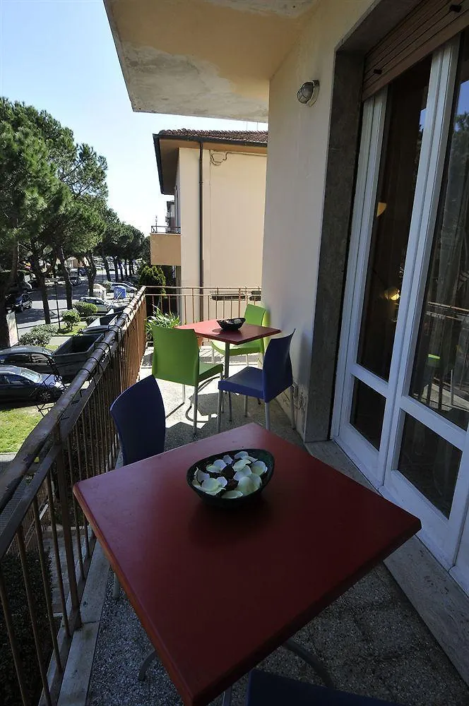 B&B Gate 52 Pisa 3*,